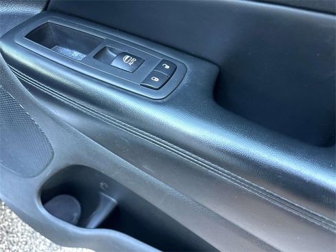 Used 2019 Jeep Grand Cherokee Limited image 16