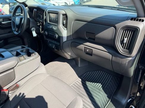 Certified 2022 Chevrolet Silverado 1500 Custom RWD image 17