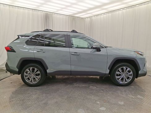 Certified 2022 Toyota RAV4 XLE Premium image 26