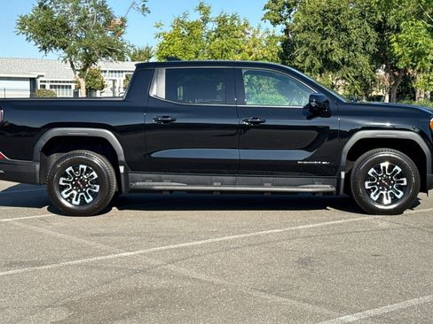 New 2026 GMC Sierra EV Elevation image 3