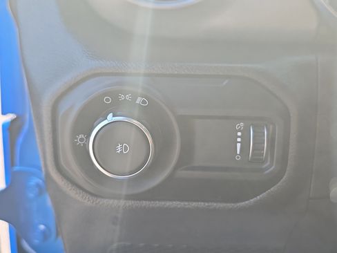 Used 2023 Jeep Wrangler Sport AWD/4WD image 24