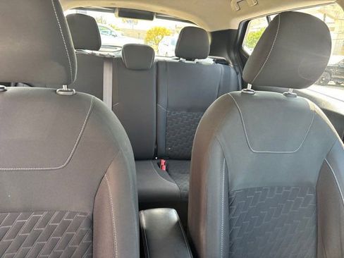 Used 2021 Nissan Kicks SV FWD image 50