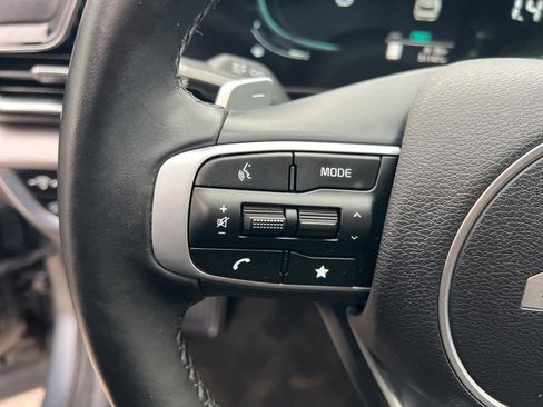 Certified 2023 Kia Sportage EX w/ EX Premium Package image 16