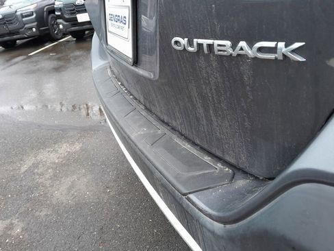 Used 2020 Subaru Outback Limited image 42