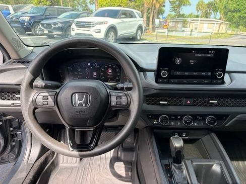 Used 2024 Honda Accord EX image 18