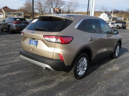 Certified 2021 Ford Escape SE image 7