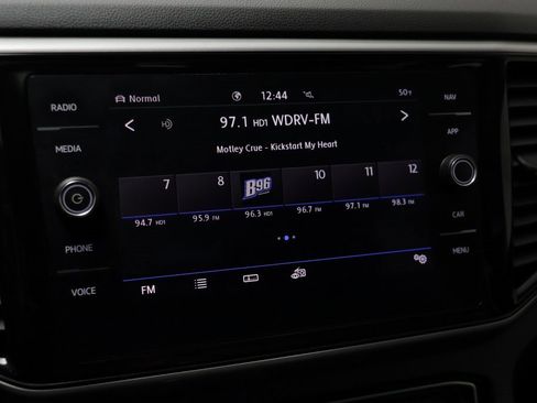 Used 2021 Volkswagen Atlas SEL Premium image 9