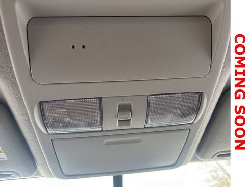 Used 2014 Nissan Frontier SV image 9