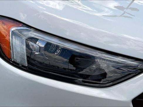 Used 2022 Ford Edge ST image 28