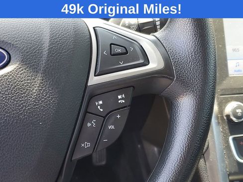 Used 2020 Ford Fusion SE FWD image 17