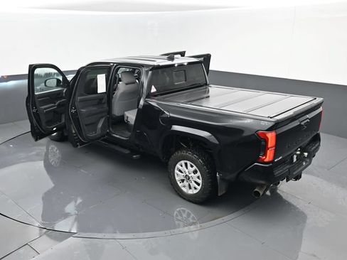Used 2024 Toyota Tacoma SR5 AWD/4WD image 26