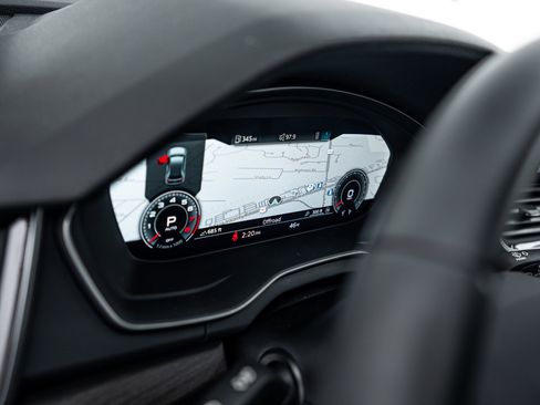 Certified 2025 Audi Q5 2.0T Premium Plus w/ Premium Plus Package image 13