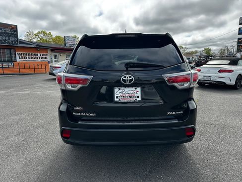 Used 2015 Toyota Highlander XLE image 6