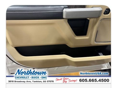 Used 2017 Ford F250 Lariat w/ Lariat Value Package image 11