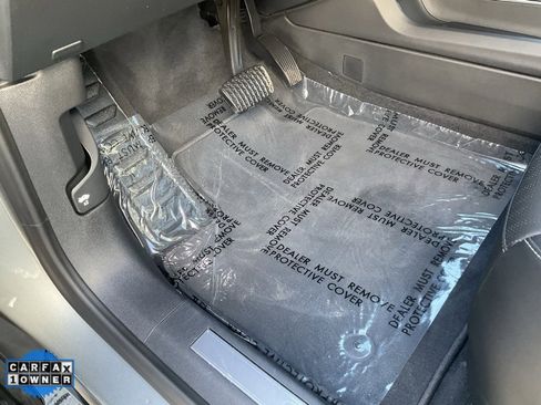 Used 2024 Cadillac Lyriq Sport image 19