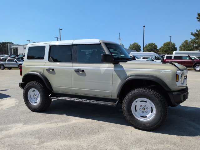 New 2026 Ford Bronco Heritage Edition AWD/4WD image 2