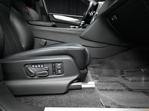 Used 2019 Bentley Bentayga AWD/4WD image 64
