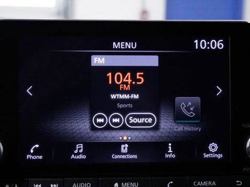 Used 2023 Nissan Rogue S image 28