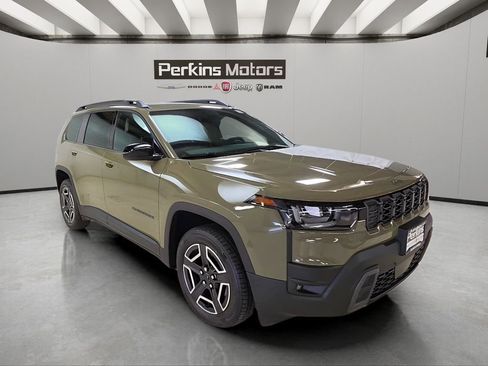 New 2026 Jeep Cherokee Laredo AWD/4WD image 10