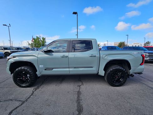 Used 2024 Toyota Tundra Platinum w/ TRD Off-Road Package AWD/4WD image 9