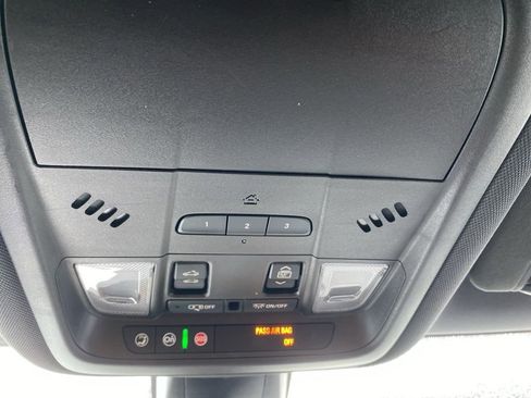 Used 2019 Chevrolet Blazer RS image 26