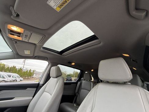 Used 2018 Honda Odyssey EX-L image 31
