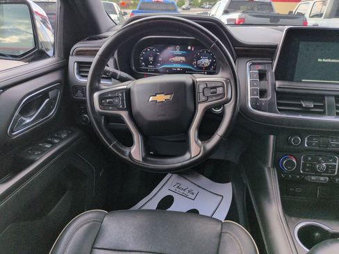 Used 2023 Chevrolet Suburban Premier AWD/4WD image 13
