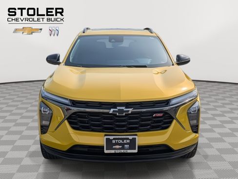 Used 2024 Chevrolet Trax RS w/ Sunroof Package image 8