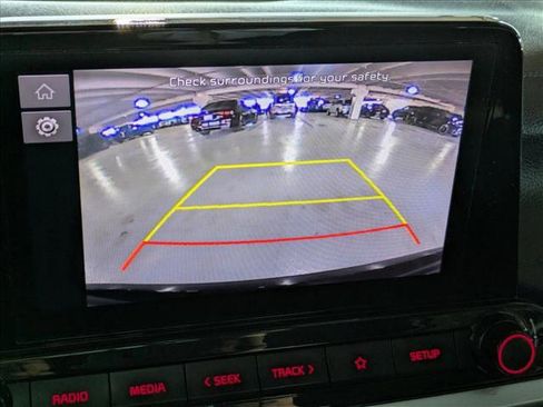 Used 2022 Kia Forte LXS image 13