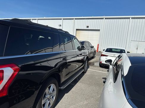 Used 2021 Ford Expedition Max XLT RWD image 5