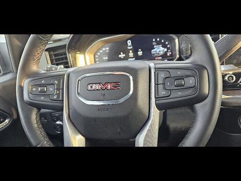 Used 2024 GMC Sierra 1500 SLT image 17