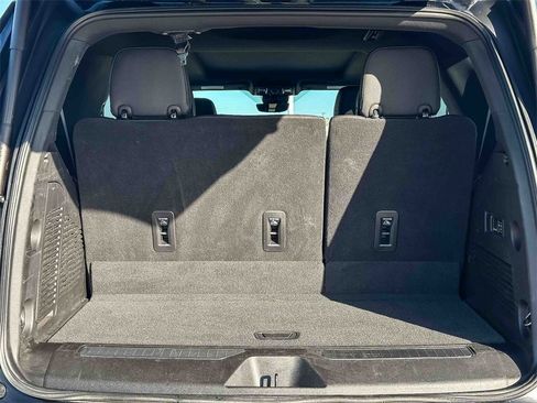 Used 2023 Chevrolet Tahoe High Country image 21