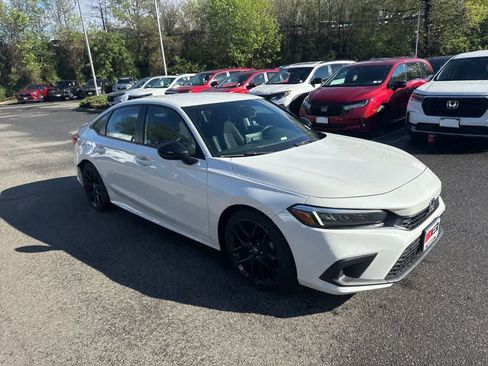 Used 2023 Honda Civic Sport image 8