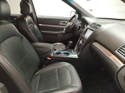 Used 2016 Ford Explorer Sport w/ Equipment Group 401A AWD/4WD image 21