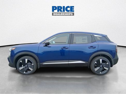 Used 2026 Nissan Kicks SR w/ SR Premium Package AWD/4WD image 9