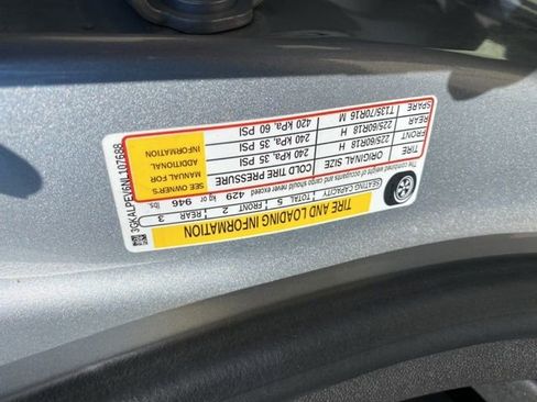 Used 2022 GMC Terrain SLT FWD image 36