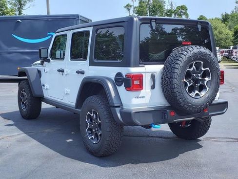 Used 2023 Jeep Wrangler Unlimited Rubicon 4xe w/ Dual Top Group AWD/4WD image 5