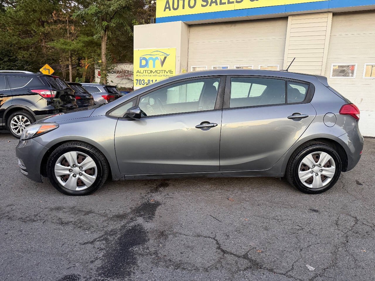 Used 2016 Kia Forte LX FWD image 3