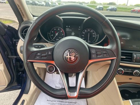 Used 2018 Alfa Romeo Giulia Ti w/ Quick Order Package 22Z Lusso image 26