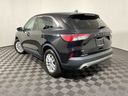 Used 2021 Ford Escape SE image 10