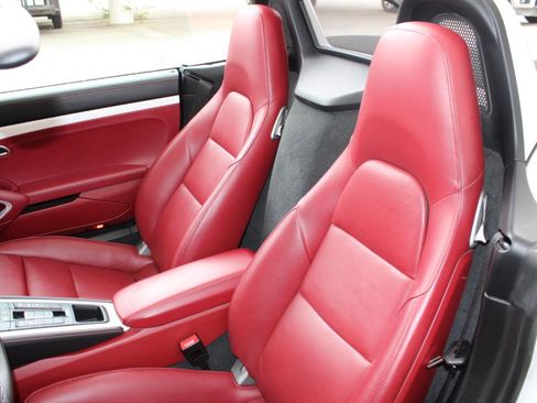 Used 2019 Porsche 718 Boxster image 18