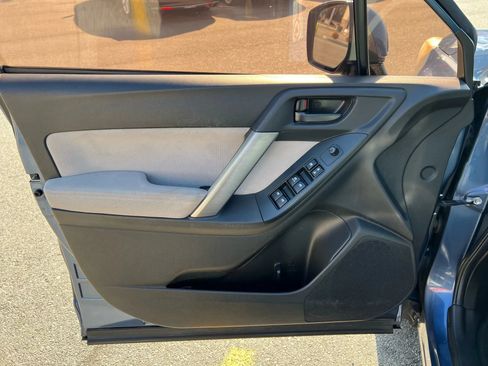 Used 2014 Subaru Forester 2.5i Premium w/ All-Weather Package image 22