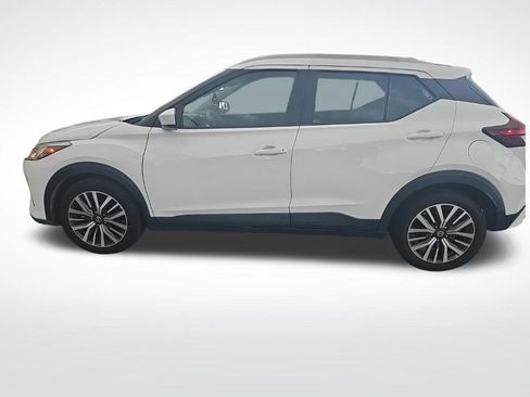 Used 2021 Nissan Kicks SV FWD image 8