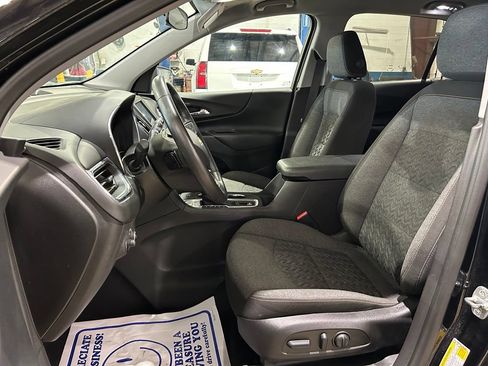 Used 2022 Chevrolet Equinox LT FWD image 12