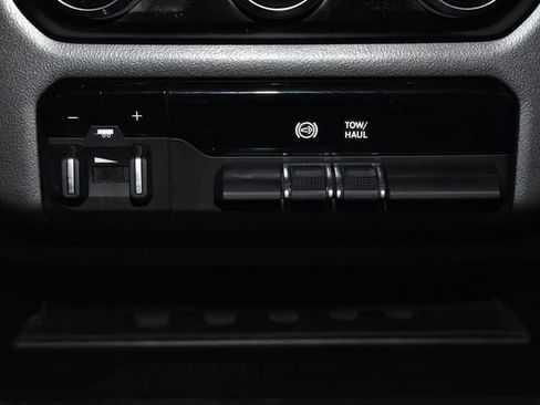 Used 2024 RAM 2500 Big Horn image 19