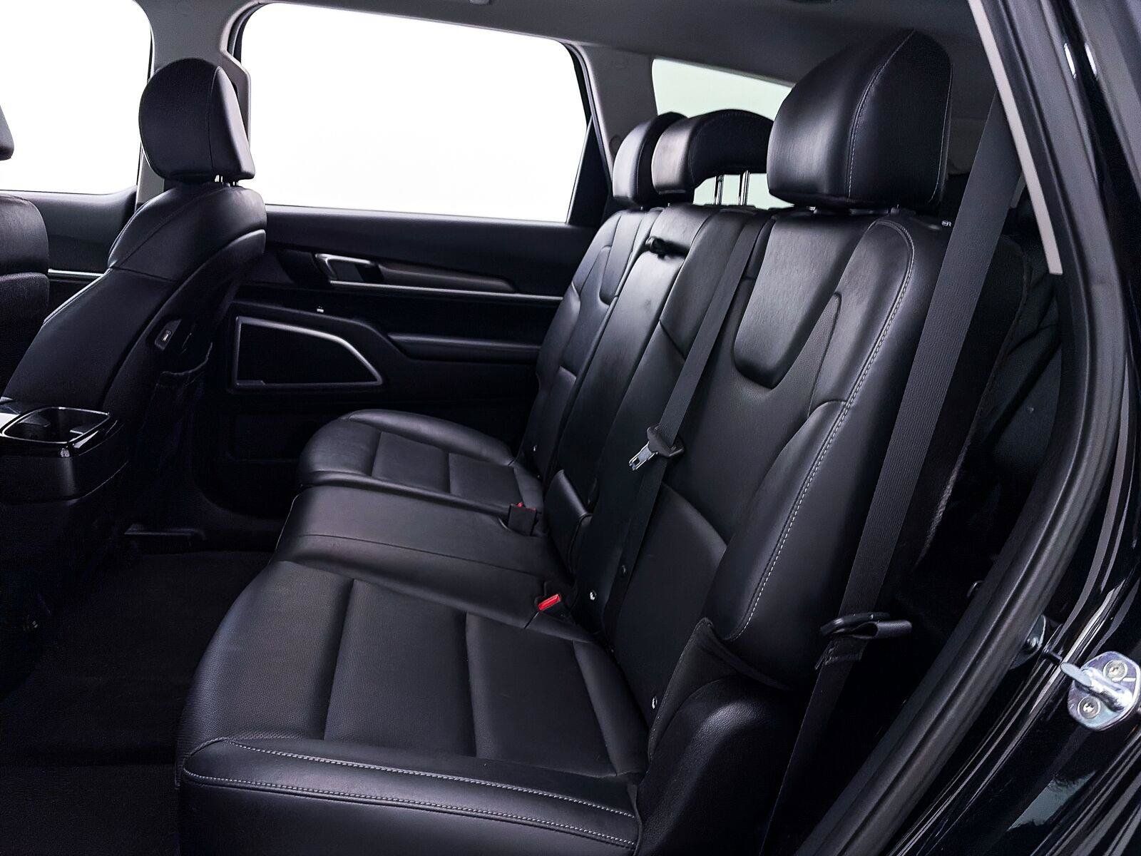Used 2022 Kia Telluride LX FWD image 34