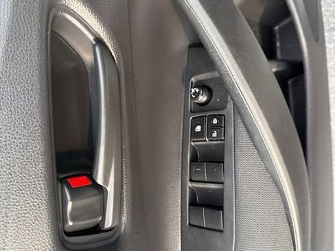 Used 2022 Toyota Corolla LE w/ Carpet Mat Package (TMS) FWD image 16