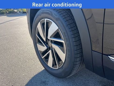 New 2026 Volkswagen Atlas SEL image 5