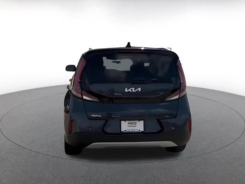 Used 2025 Kia Soul LX w/ LX Technology Package FWD image 11