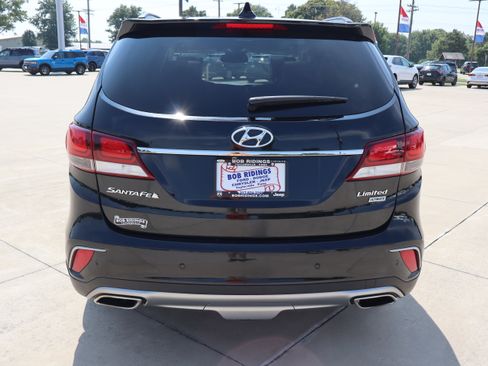 Used 2018 Hyundai Santa Fe Limited FWD image 6